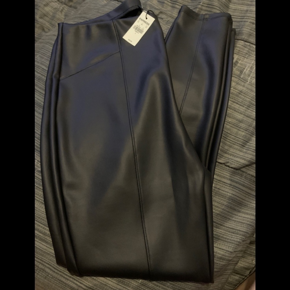 Black leggings 95% polyester 5% spandex